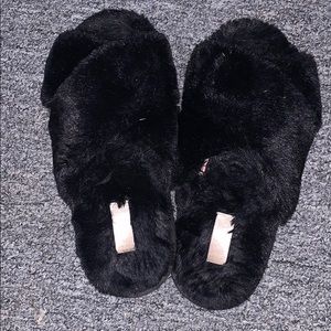Pink fuzzy slippers size small